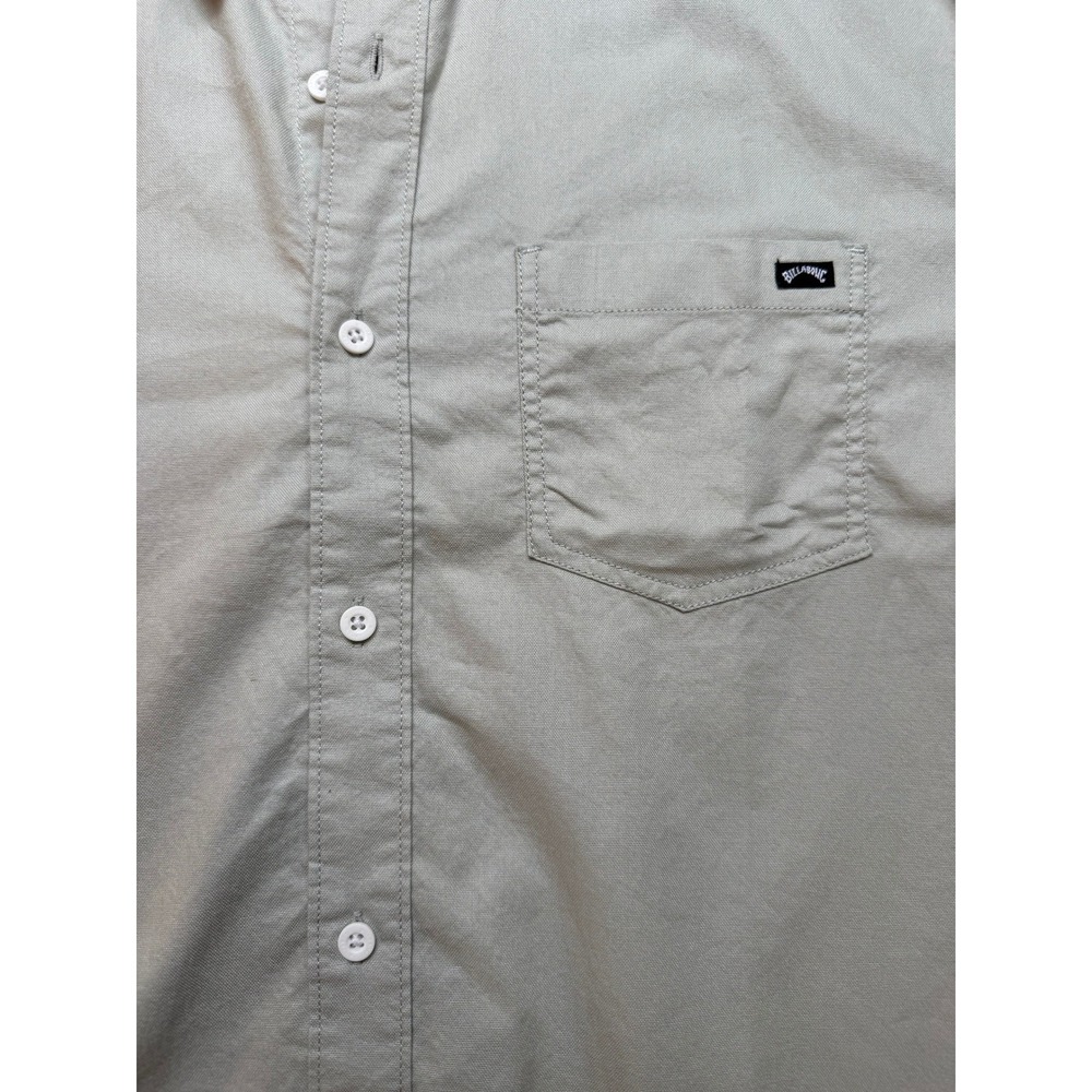 NWOT‎ Billabong Mens Short Sleeve Button Down Shirt Gray Textured Pocket Sz M - Picture 4 of 6